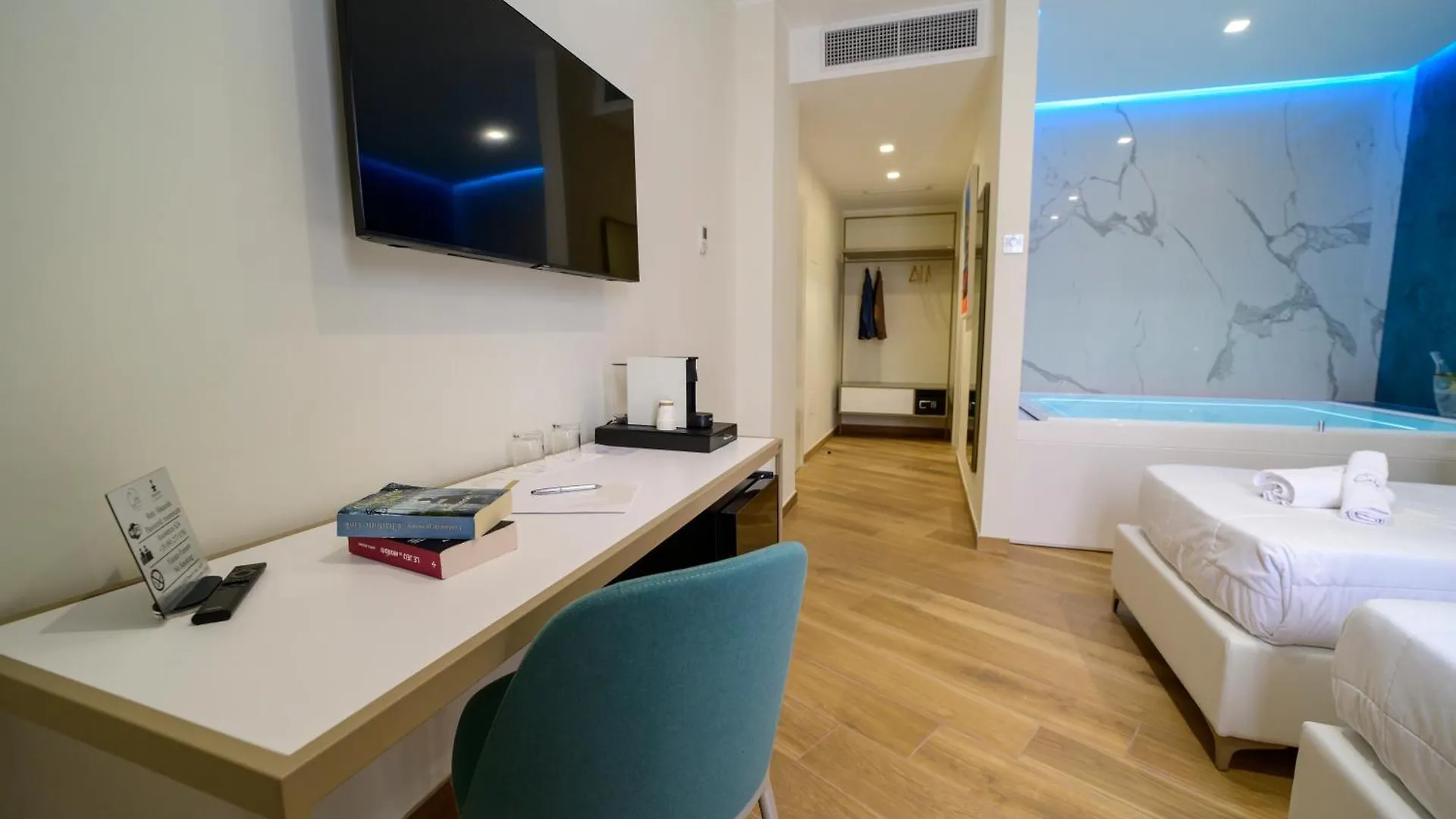 Maqueda - Room & Suite Palermo 0*,  Italy